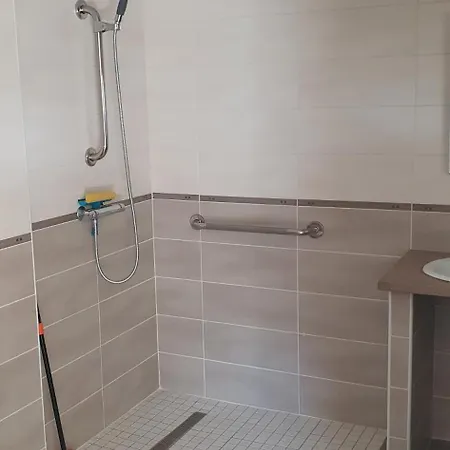 Maison Tranquille A La Campagne